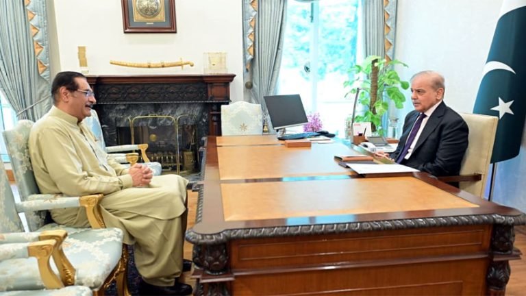 وزیراعظم شہباز شریف سے وفاقی وزیر برائے دفاعی پیداوار محمد رضا حیات ہراج کی ملاقات