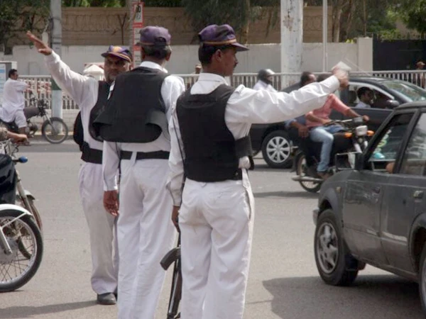 جماعت اسلامی کا احتجاج: کراچی میں آج کون سی سڑکیں بند ہوں گی؟ ٹریفک پولیس کی ایڈوائزری جاری 1 جماعت اسلامی کا احتجاج: کراچی میں آج کون سی سڑکیں بند ہوں گی؟ ٹریفک پولیس کی ایڈوائزری جاری