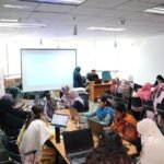 100 سرکاری سکولوں میں 12,575 افراد کو انٹرنیٹ کے محفوظ استعمال کی تربیت