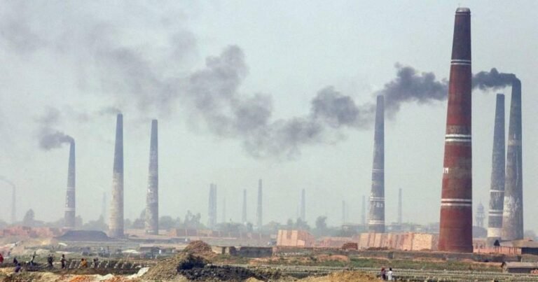 سندھ حکومت کا 2029 تک 120 سے زائد اینٹوں کے بھٹوں کو جدید بنانے کے لیے 35 لاکھ ڈالر کا منصوبہ