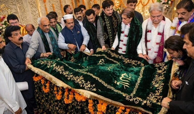 حضرت کلو بابا سرکارؒ کے تین روزہ عرس کی تقریبات جاری، زائرین کی کثیر تعداد میں شرکت
